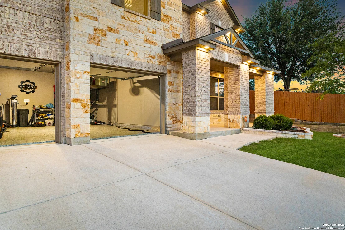 Photo of 244 Landmark Way