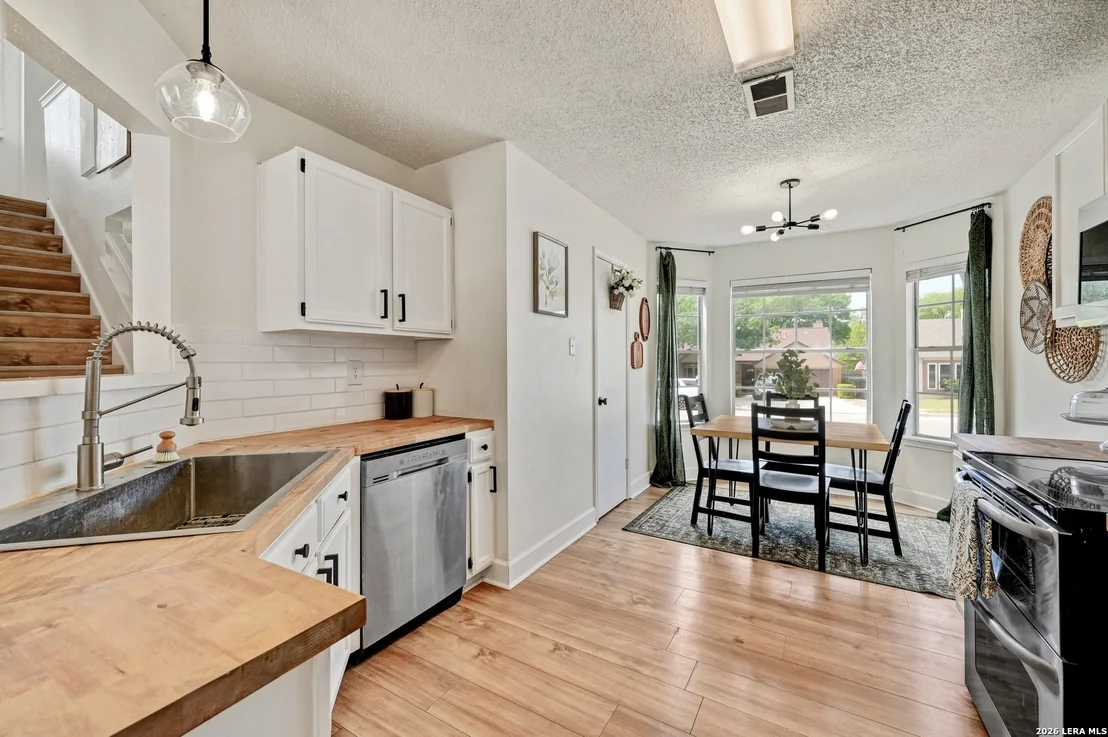 Photo of 6238 Broadmeadow