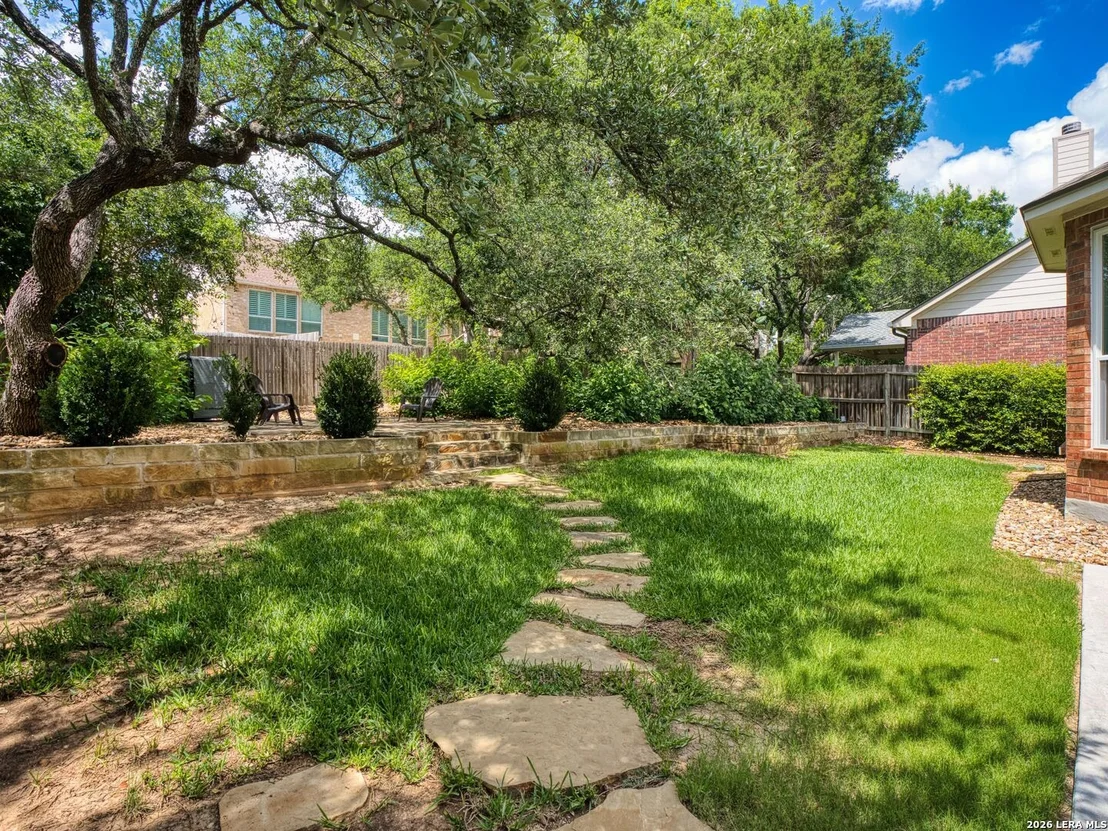 Photo of 2615 Rogers Bluff