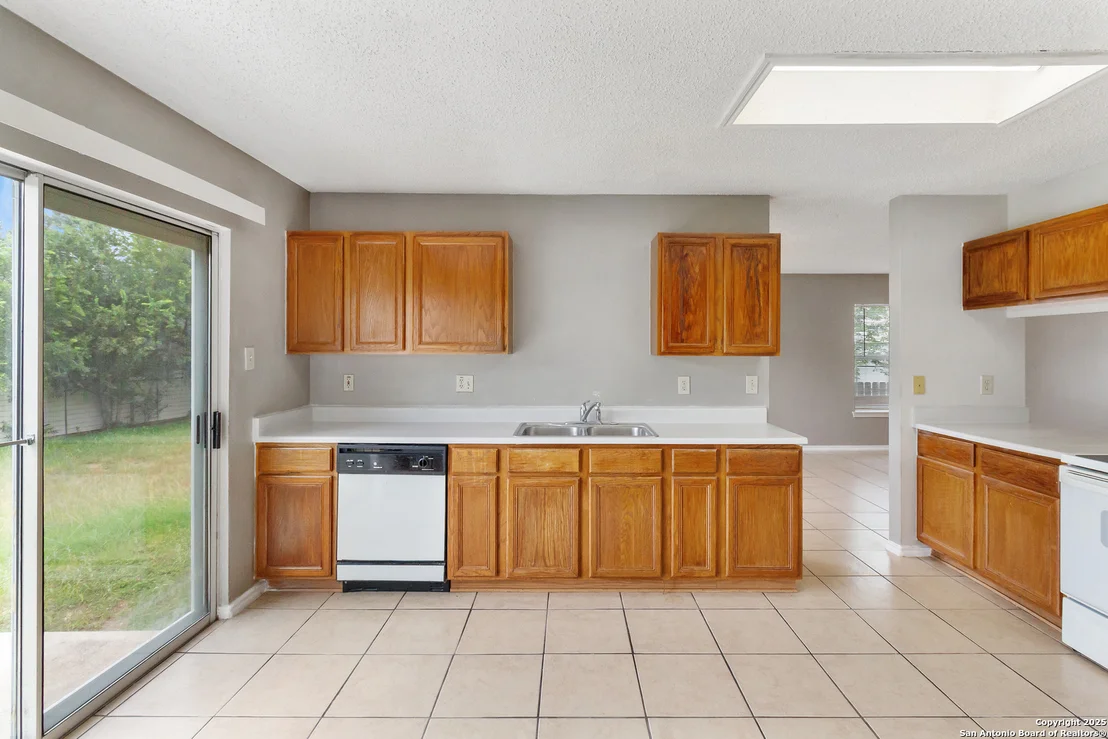 Photo of 8310 BORDER RIDGE DR