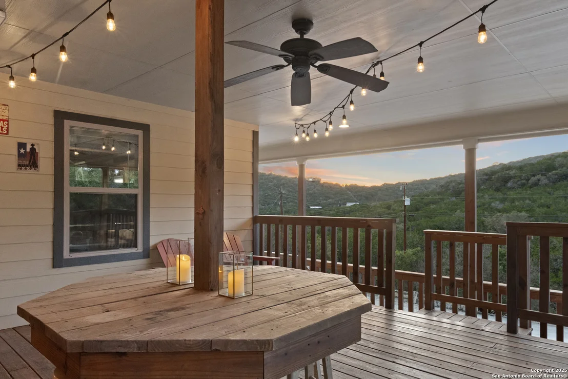 Photo of 420 Canyon Oaks