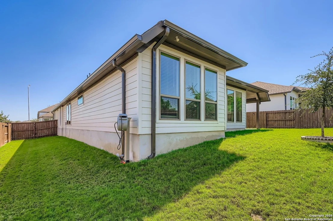 Photo of 4975 Winkler Trail