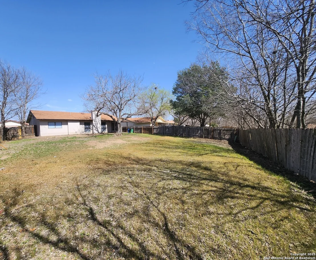 Photo of 918 ROLLING ROCK DR
