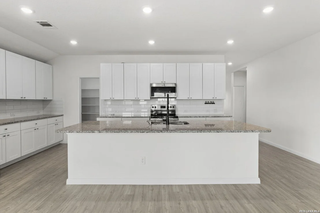 Photo of 105 OLYMPIC CV