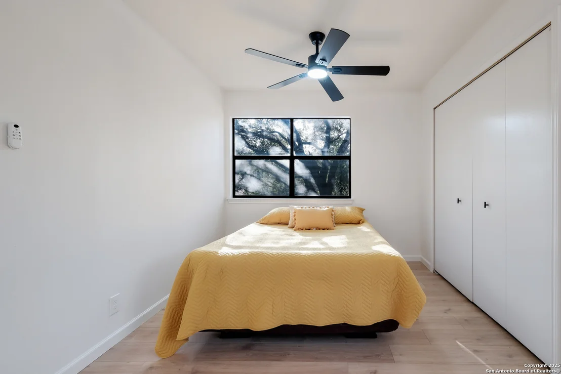 Photo of 1402 Brook Meadow