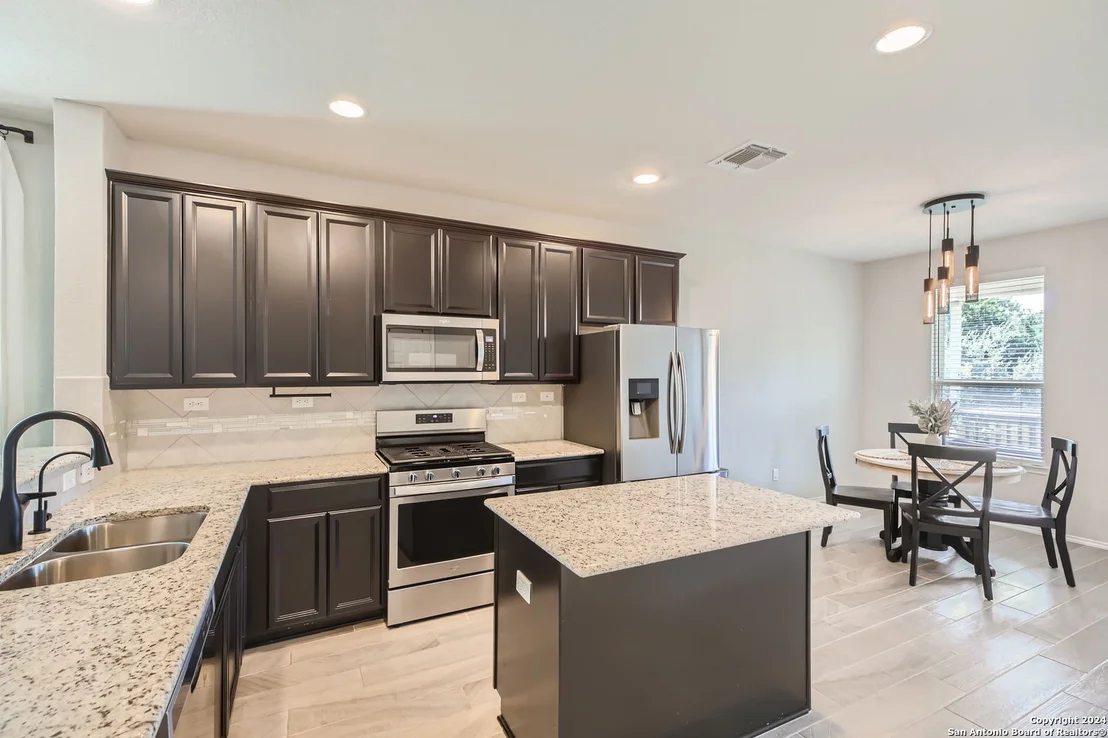 Photo of 7610 PONDEROSA PNE
