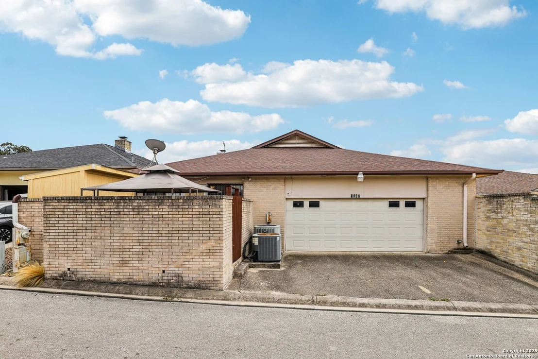 Photo of 5817 Winding Ridge