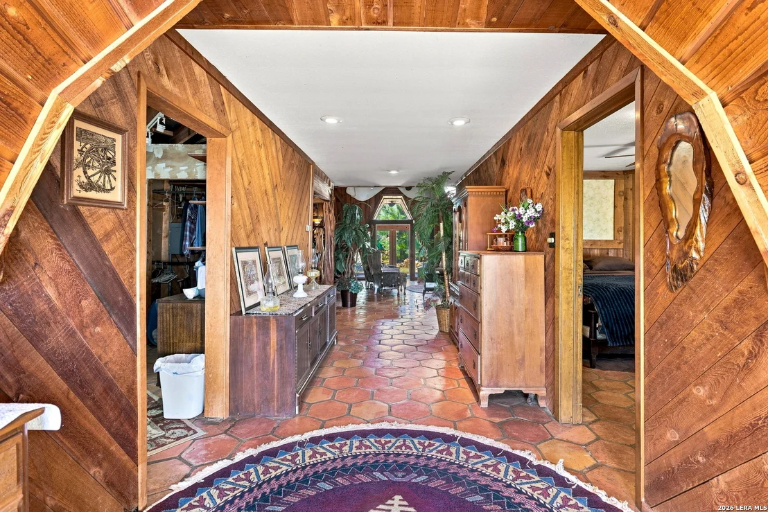 Photo of 875 County Road 327