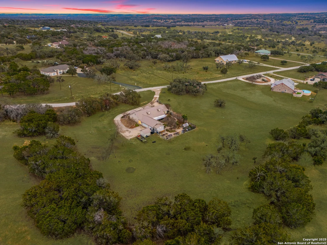 Photo of 315 Greenleaf Dr