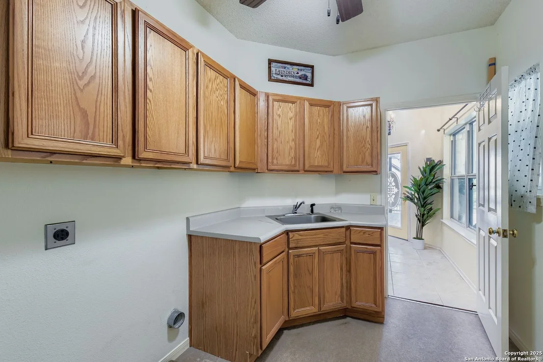 Photo of 6606 Laurel Hill