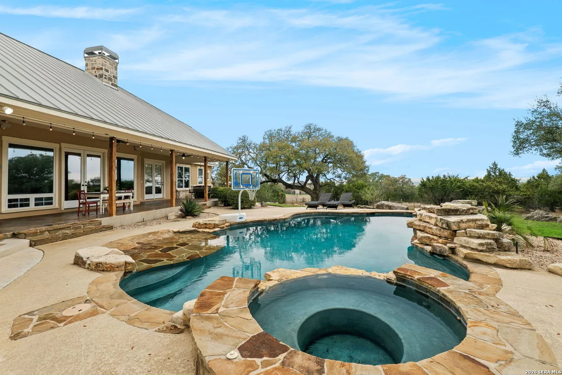 Photo of 111 Greystone Circle