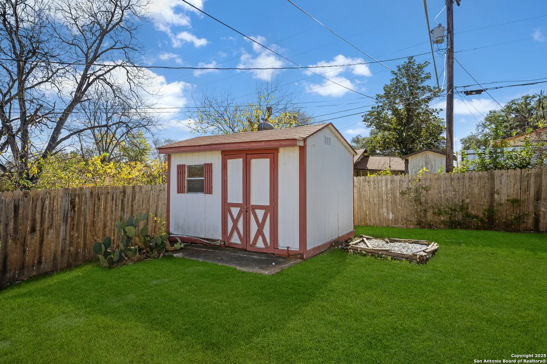 Photo of 3802 Oak