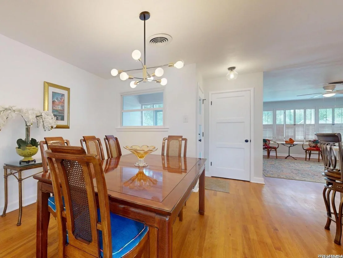 Photo of 126 BREES BLVD