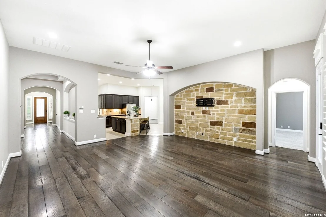 Photo of 2019 GLENDON DR