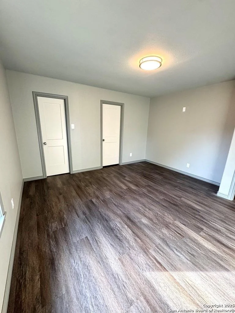 Photo of 806 W Powell