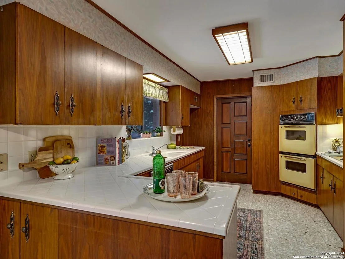 Photo of 108 LABURNUM DR
