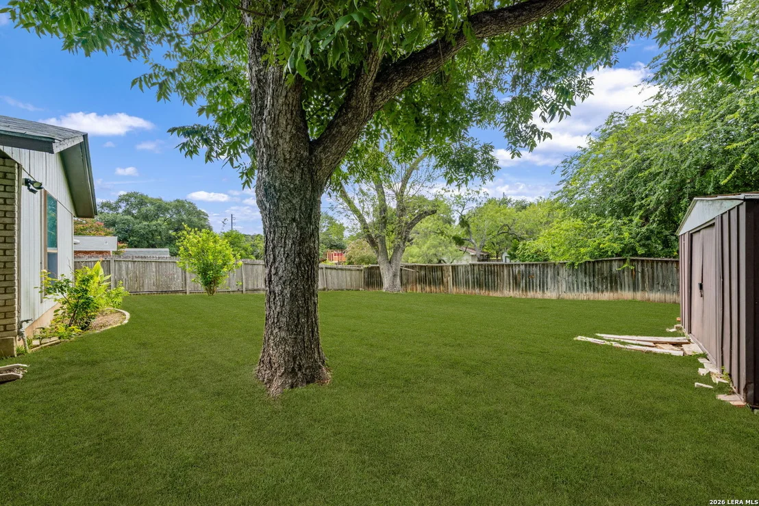Photo of 7131 FOREST BRK