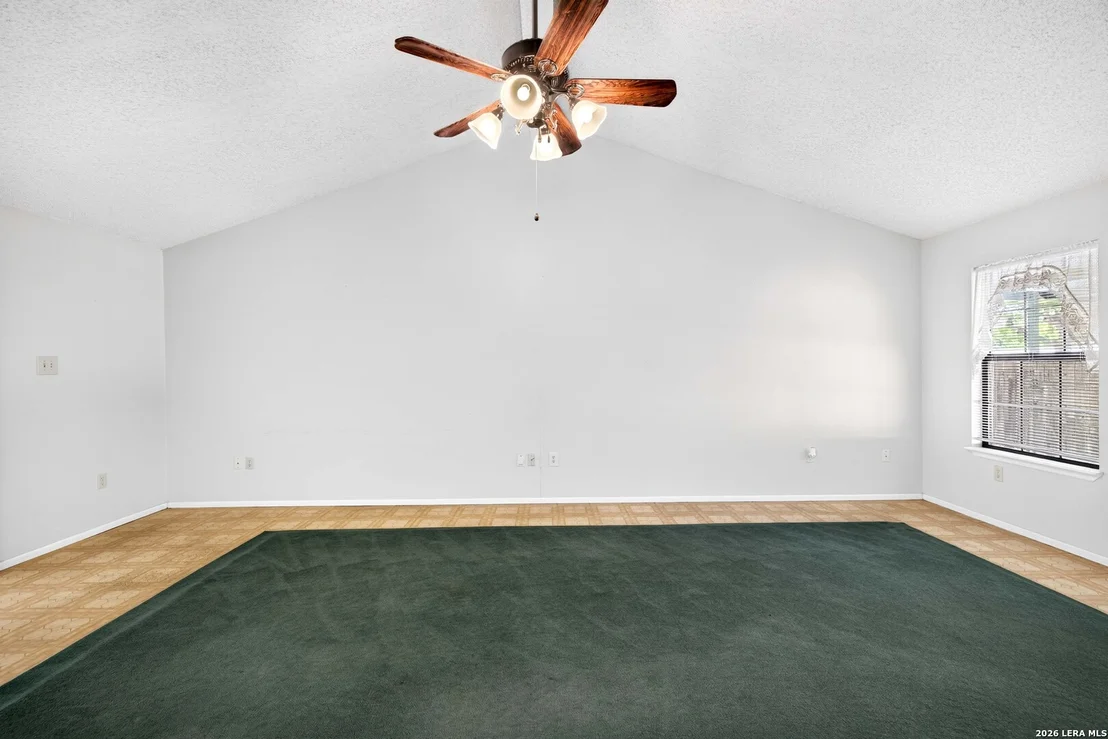 Photo of 555 Dawnview