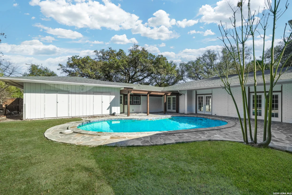Photo of 825 Eventide