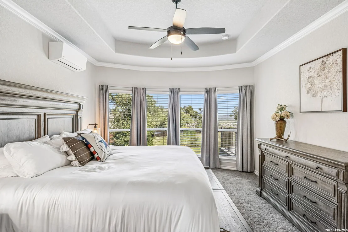 Photo of 3586 KING TERRACE