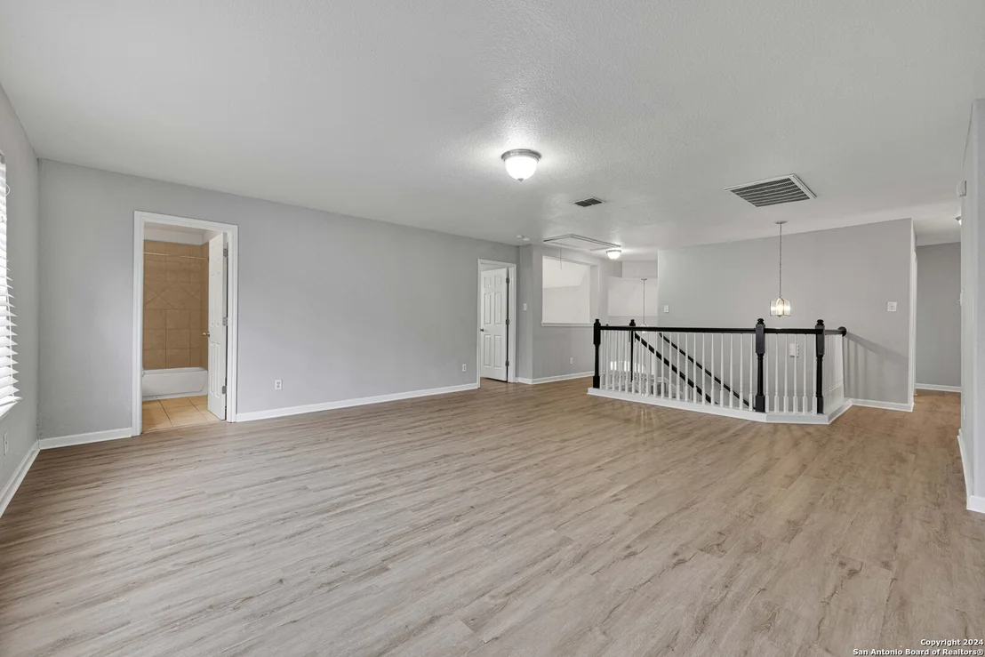 Photo of 611 PARK PT