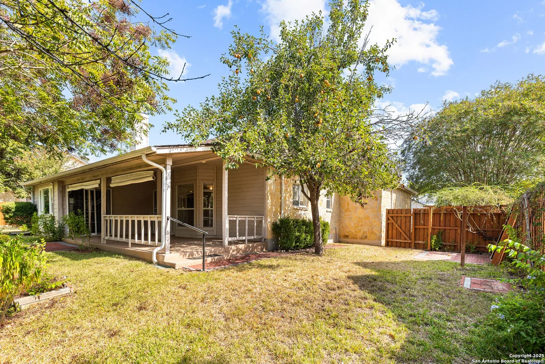 Photo of 141 Oak Knoll