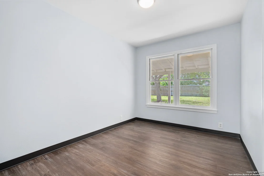 Photo of 1110 Stratton