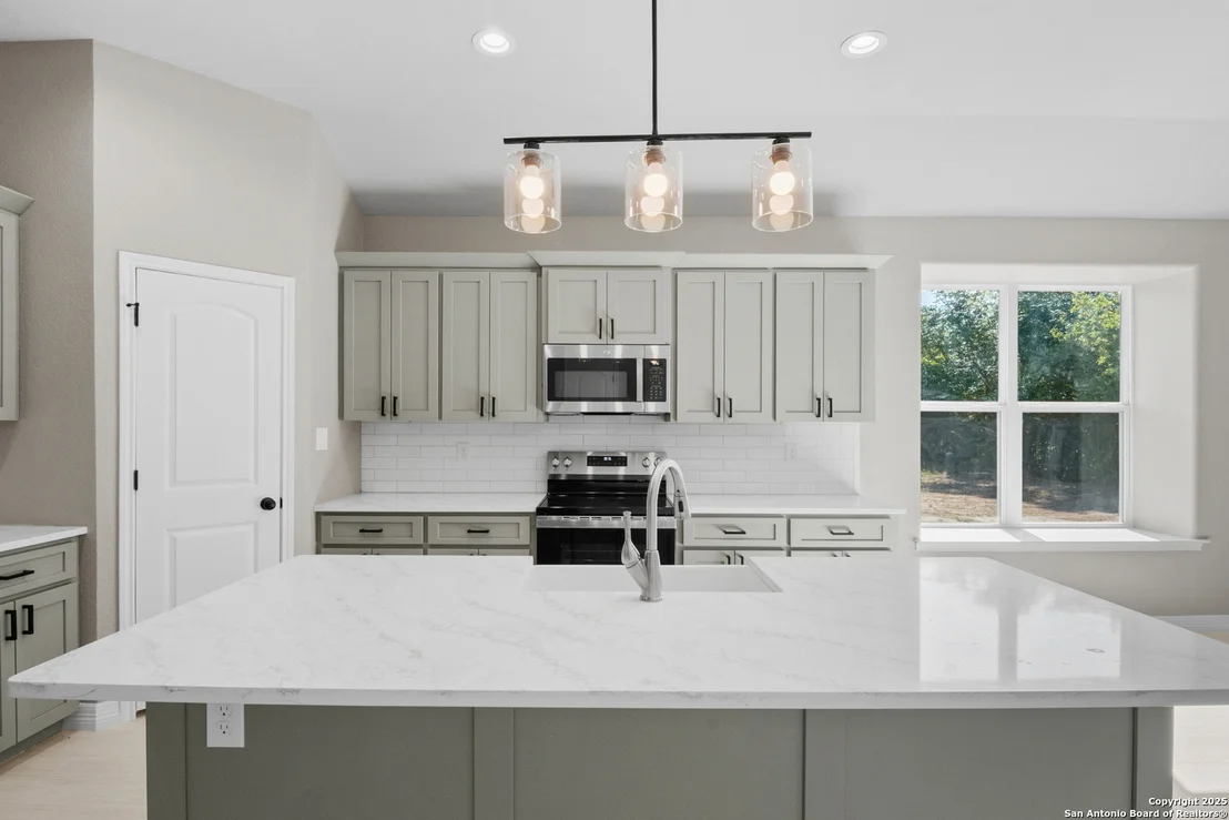 Photo of 109 Sutton PL