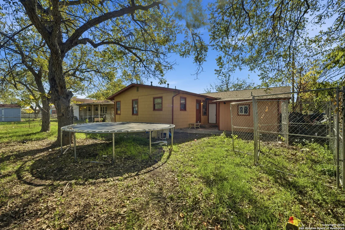 Photo of 235 Meadow