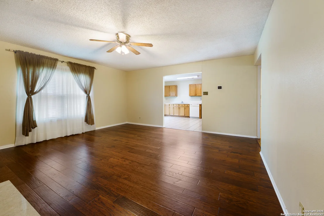 Photo of 6635 Meadow Dawn
