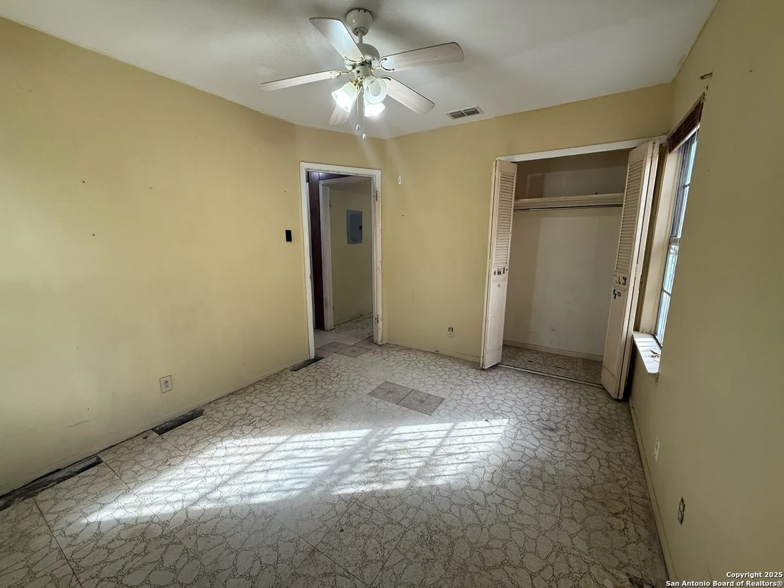 Photo of 9331 Odem