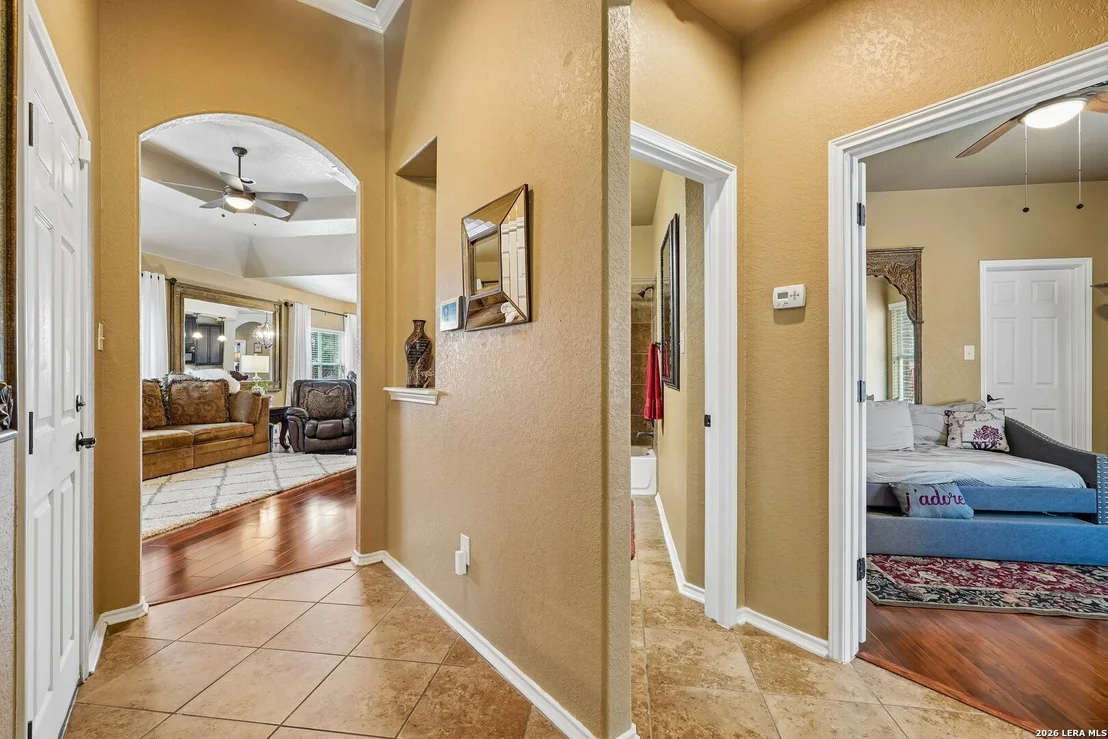 Photo of 11407 Road Runner