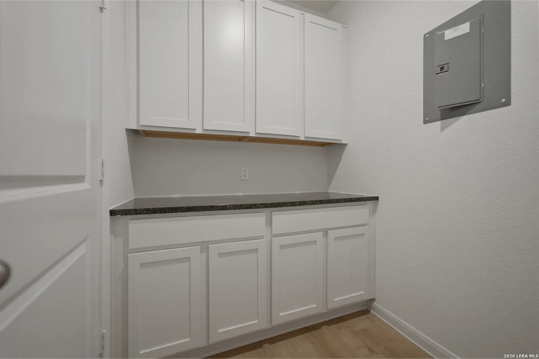 Photo of 11154 HOLLINGER CIR