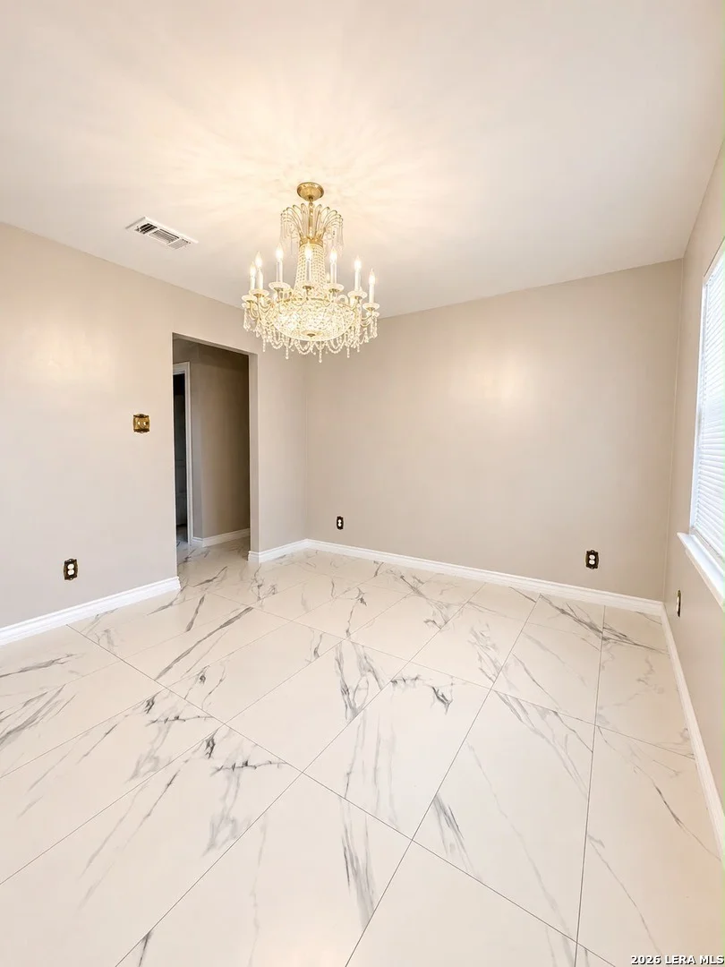 Photo of 1203 N Bibb Ave