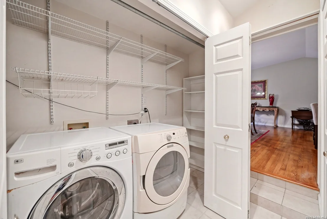 Photo of 237 THORAIN BLVD