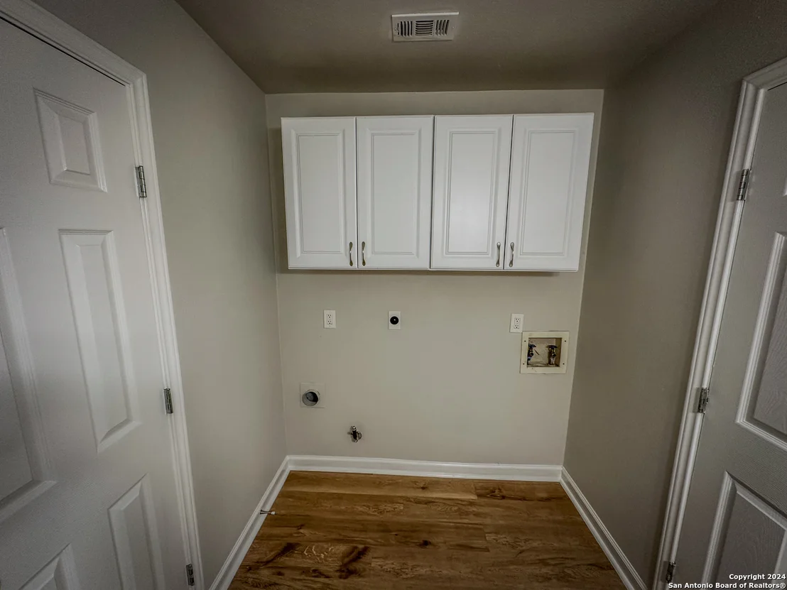 Photo of 9618 SOUTH BND