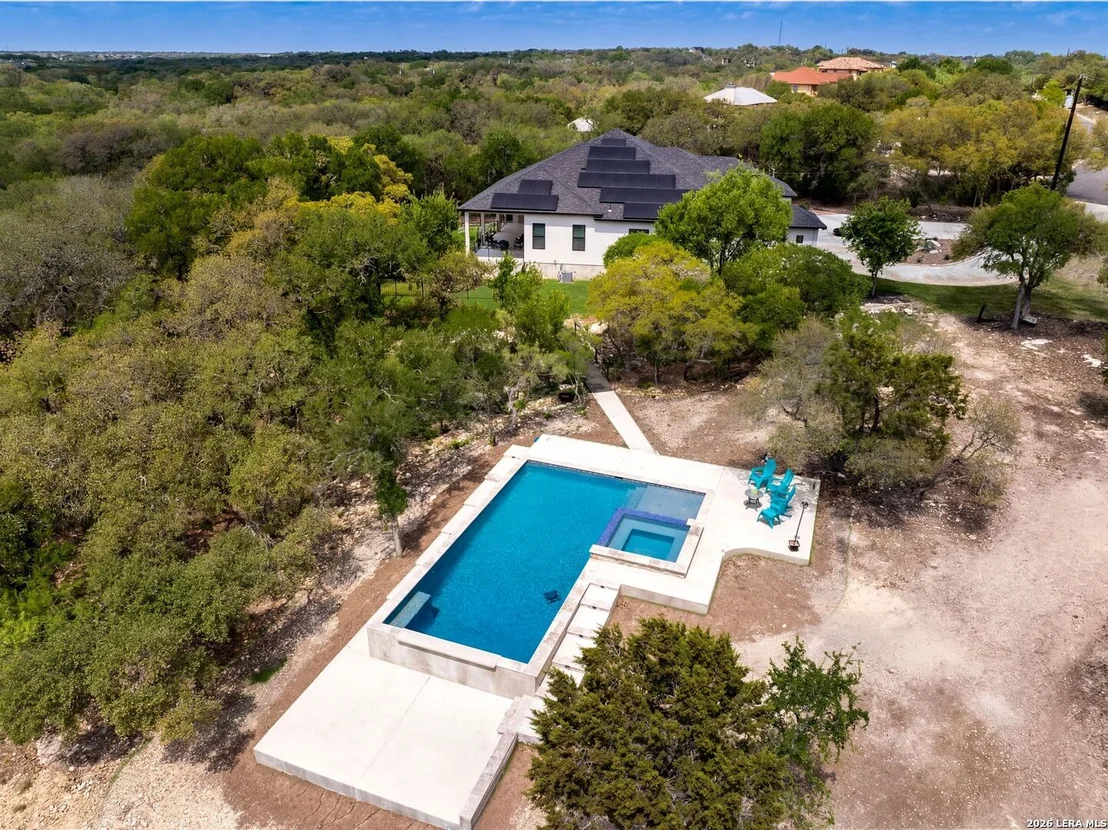 Photo of 721 Timber Bluff