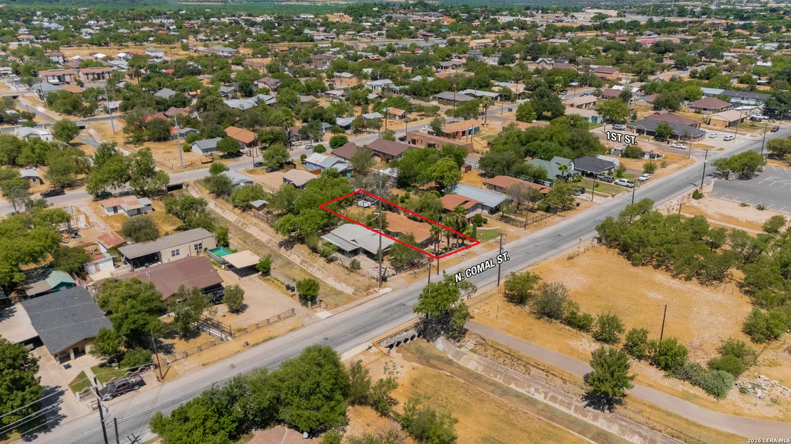 Photo of 819 N Comal
