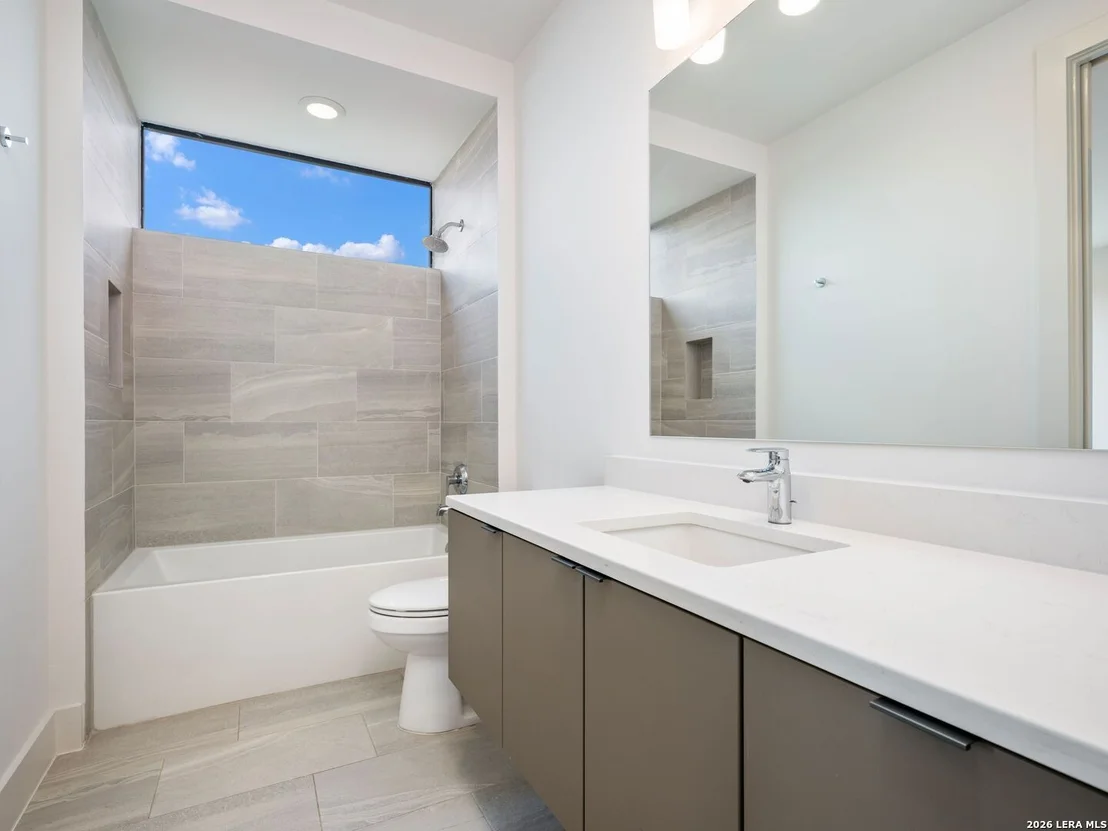 Photo of 211 Wellesley Hill