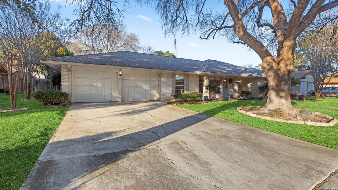 Photo of 425 Crestwind