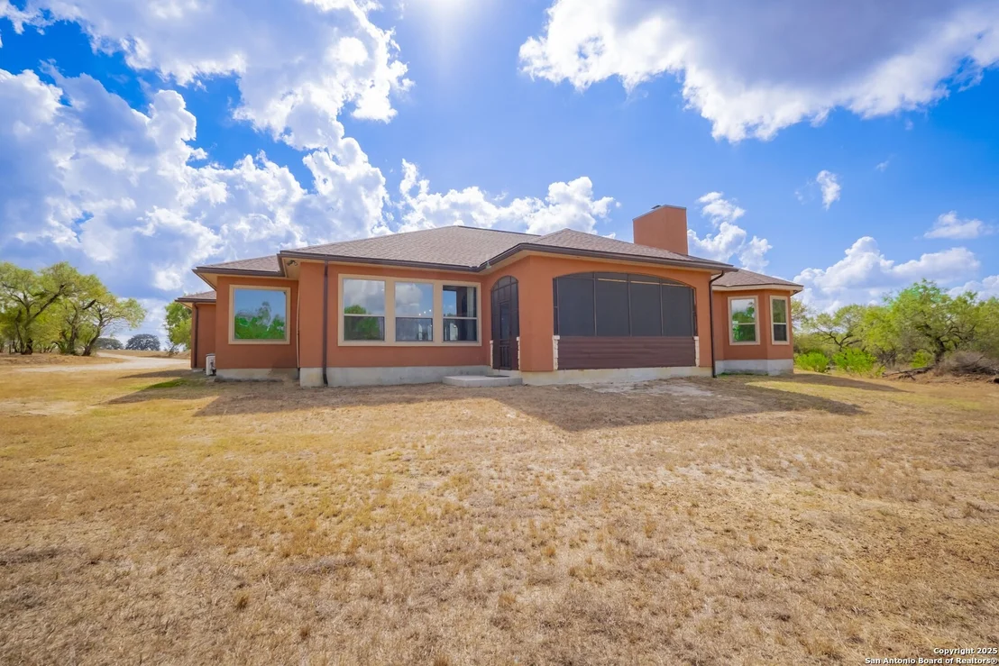 Photo of 1427 County Road 323