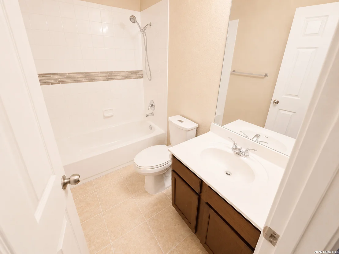 Photo of 535 DIANA DR