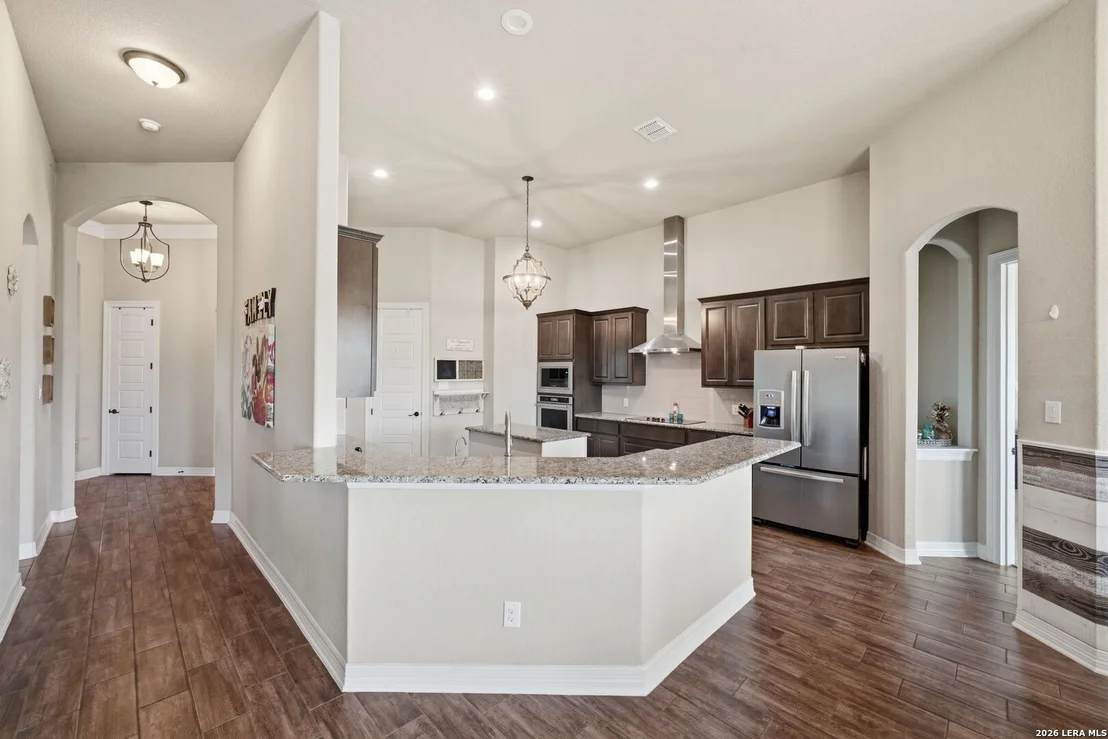 Photo of 30603 SETTERFELD CIR