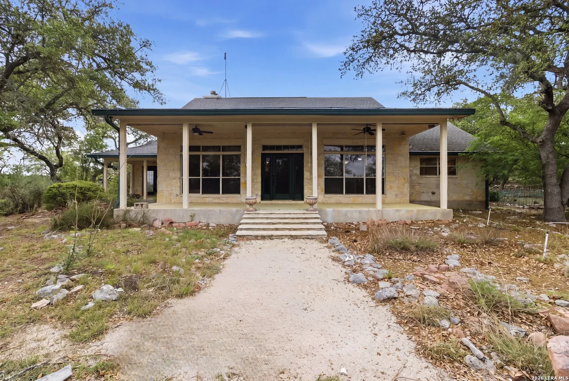 Photo of 292 Phillip Dr