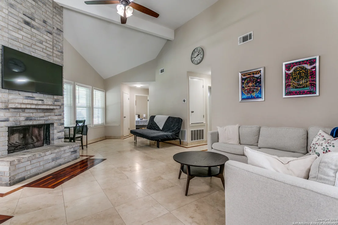 Photo of 8113 FOREST DAWN