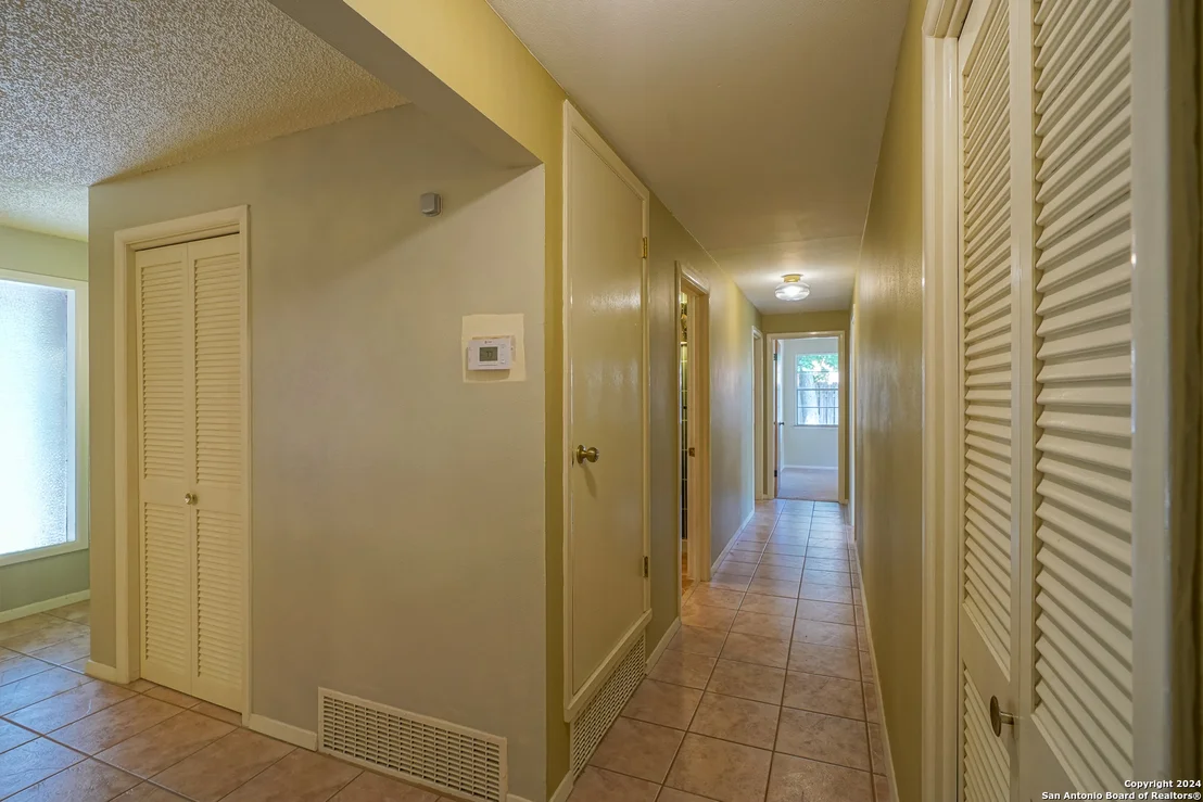 Photo of 426 Windcrest Dr