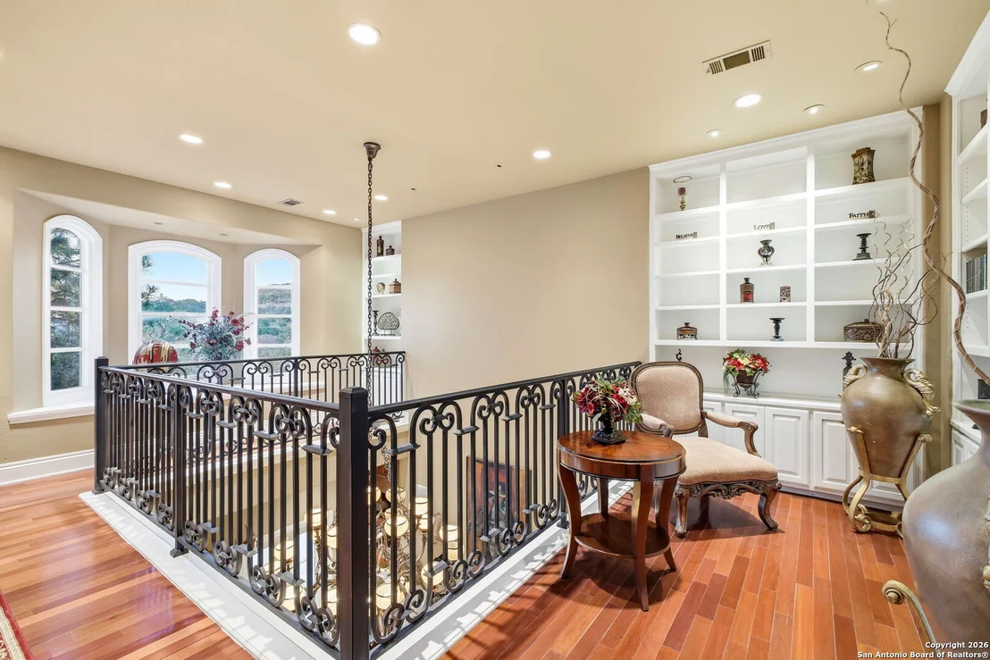 Photo of 2 Admirals Way