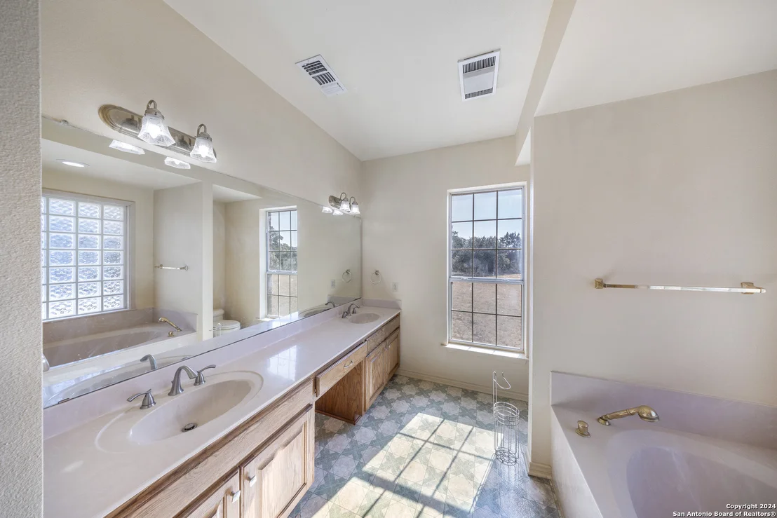 Photo of 3100 ROLLING OAKS DR