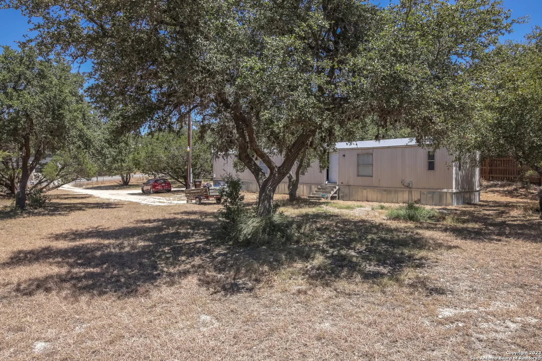 Photo of 1477 QUAIL HILL DR