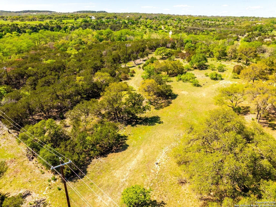 Photo of 98 SABINAS RIDGE RD